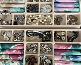 Large selection of costume jewelry, much vintage.