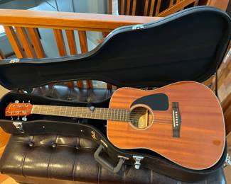 Fender acoustic guitar, model “CD-60 All Mahogany”.