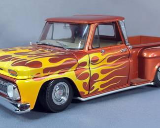 Sun Star Die Cast, 1/18 Scale 1965 Chevy C-10 Step Side