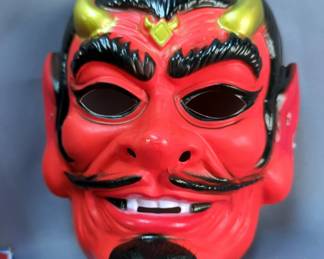 Deluxe Devil Halloween Costume Set