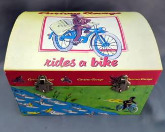 Curious George Case, 9.4" x 14" x 10"