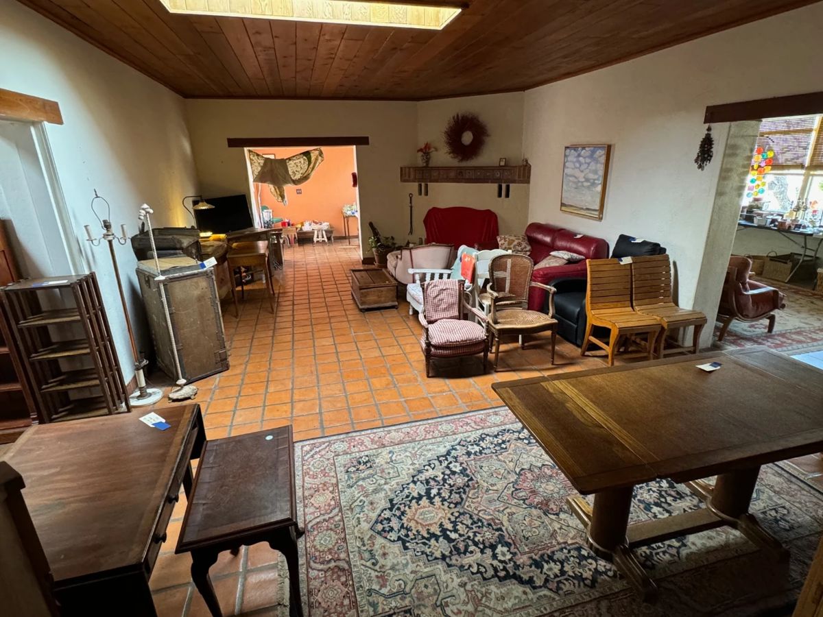 Furniture, Rugs, Lamps