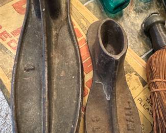 Vintage Cast Iron Shoemakers