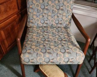 MCM Chair,  Turtle foot stool 