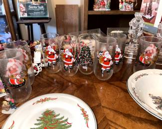 VTG Luminarc Santa Claus Christmas Tree Reindeer 16 oz Drinking Glasses