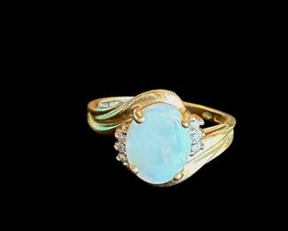 TN55 NAGL Certified 10k Yellow Gold, Cabochon Cut, White Opal Ring Size 7.5 See certificate for more information