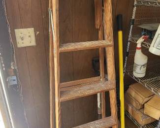 Keller Wood ladder 6'