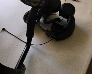 Metal detector Discovery Elite 2200