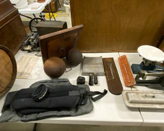 Various weights and 2 cannon balls