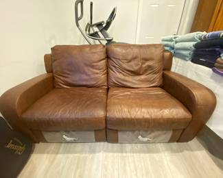Natuzzi recliner leather loveseat 