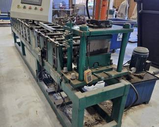 Griffin Iron Werks Hat Trim Roll Forming Table