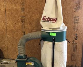Rolling Grizzly Industrial Dust Collector