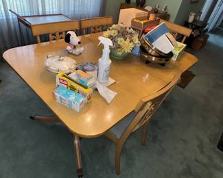 Midmod Diningroom Table + Chairs