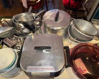 Mint and Gorgeous 60's kitchenware... I've never seen pots n pans and appliances this immaculate..  