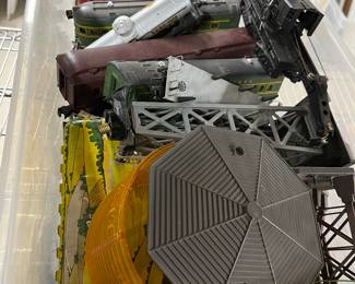 Lionel train set - tracks, trains & more