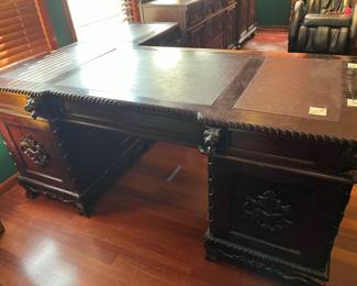 Gorgeous corner desk