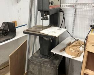 Band saw