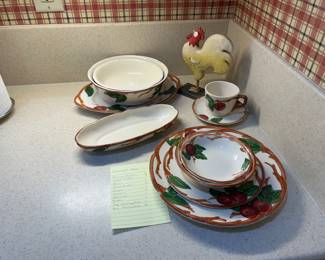 Assorted Franciscan Apple Pattern