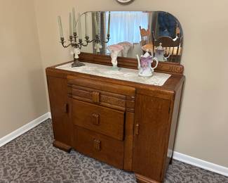 Oak buffet