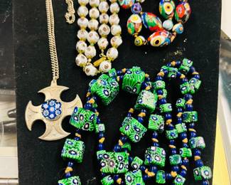 Venetian glass beaded necklaces & other Venetian glass jewelry