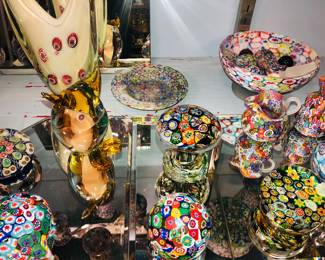 A selection of over 200 pieces of Vintage Venetian Murano Millefiori Murrine, Fratelli Toso etc. glass. Lamps, vases, bottles, animal figures etc.