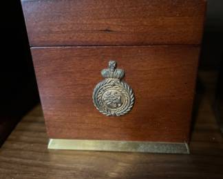 Bombay company desk set