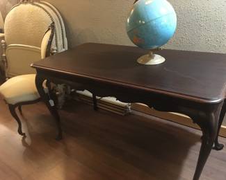 Queen Anne Mahogany library table. Simply Beautiful!