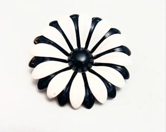 1960’s Enamel Brooch