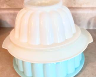 Tupperware  Jello Molds- Mint Condition 