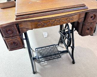 Vintage Sewing Machine- Wheeler and Wilson with Original Instructions and accessories 