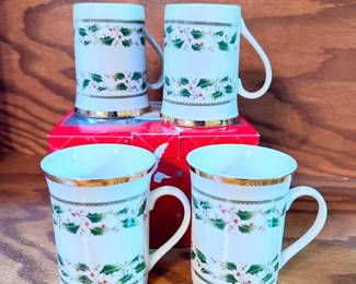 Holiday Mugs