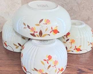 Vtg Halls Superior Quality Kitchenware Autumn Leaf Serving Nesting Bowls Set