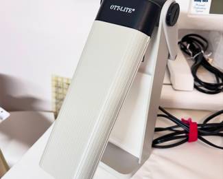 Ott-Lite Truecolor Full Spectrum Foldable Desk Lamp OTL-13TCG Arts Crafts Sewing