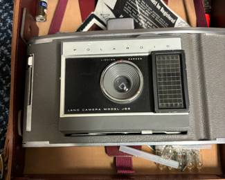 Polaroid land camera w/case