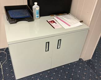 Filing cabinet 