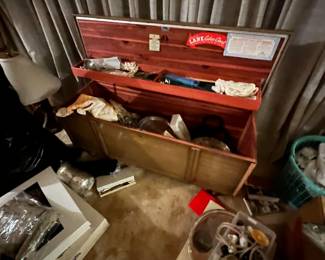 Lane cedar lined chest 