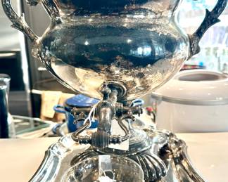 Antique silver-plate urn/samovar