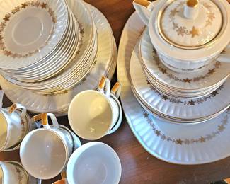 Harmony House Porcelain Dinnerware