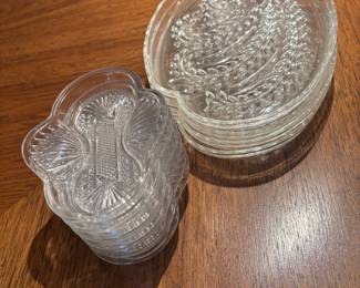 glass dishes $5