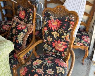 set of 6 chairs- $30