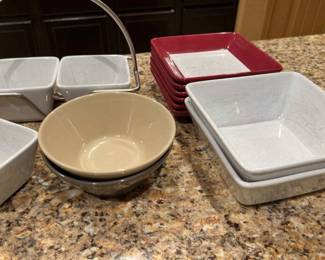 Pampered Chef Assortment Of Platesbowlsserving