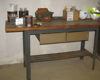 Craftsman work bench