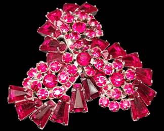 Incredible Vintage Brooch 