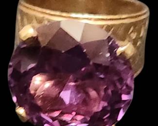 Stunning Amethyst Ring 