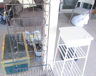 Store & Display Items