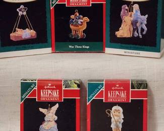 6 Hallmark Miniatures Ornaments Nativity