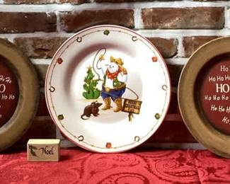 3 Christmas plates With a HOHOHO MERRY CHRISTMAS YaTMALLSND HoHoHo