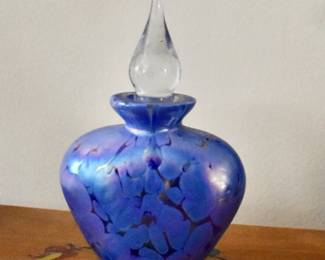 Perfume bottle