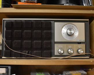 Vintage KLH radio