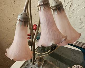 Meyda Tiffany Style Lamp